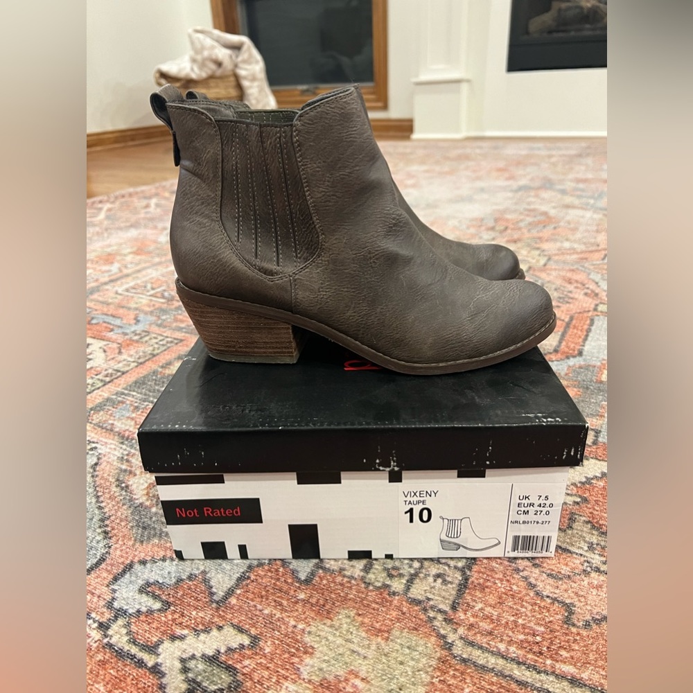 Womens Not Rated taupe booties